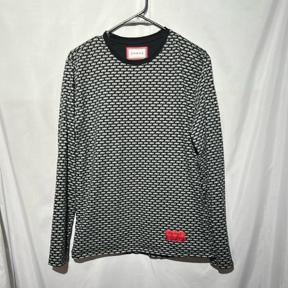 CHNGE Black and White Long‎ Sleeve Tee M